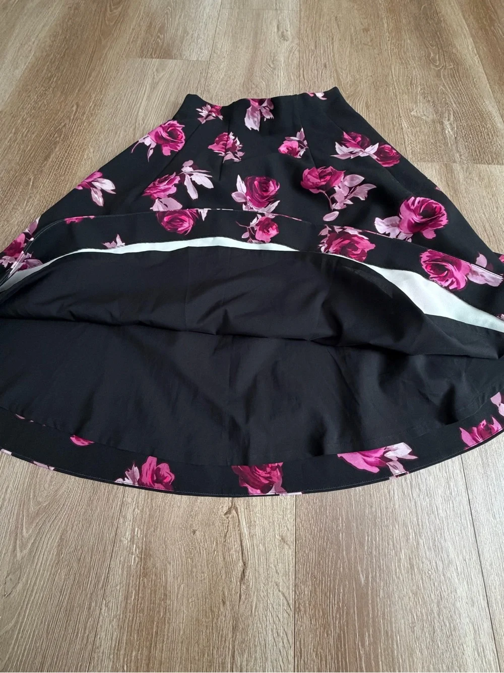 KATE SPADE New York Encore Rose Floral Flared Skirt in Black Pink Size 4